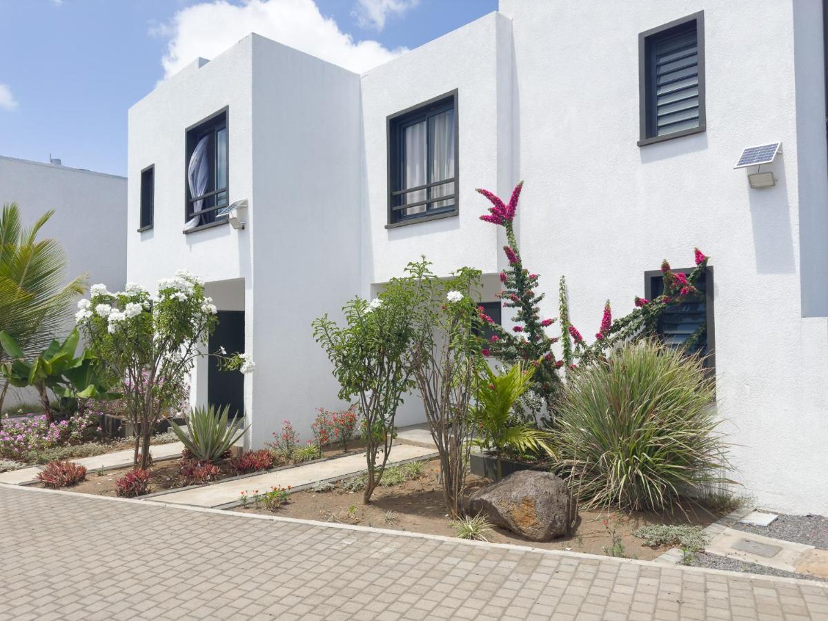 Residence Celestial - Premium 3 Bedrooms Villa With Volcanic Stone Pool Grand Bay Buitenkant foto